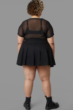 Curve Goat Top