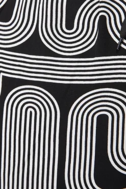 Geo Print Trunks